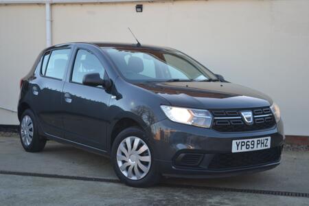 DACIA SANDERO 0.9 Essential TCe 90 MY18