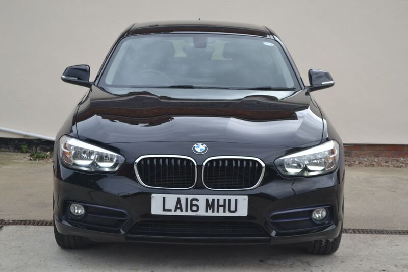 BMW 1 SERIES